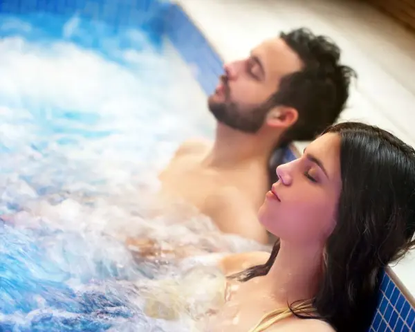 Spa dla par: pakiety, zabiegi, ceny. Zaplanuj romantyczny relaks!