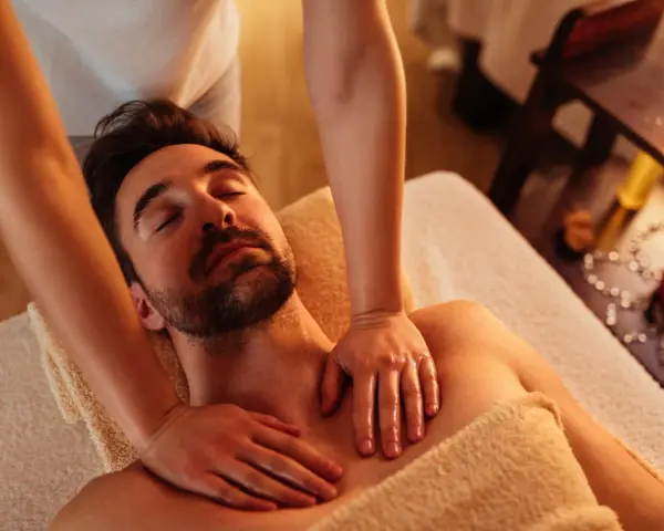 Urodziny w SPA: pakiety, ceny, pomysły. Idealny prezent?