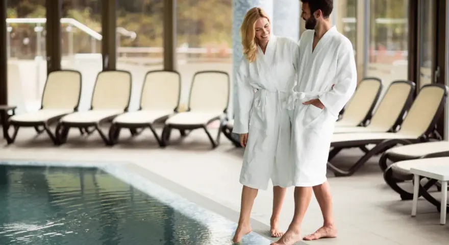 Idealne SPA dla dwojga w Krakowie: Jak wybrać pakiet marzeń?