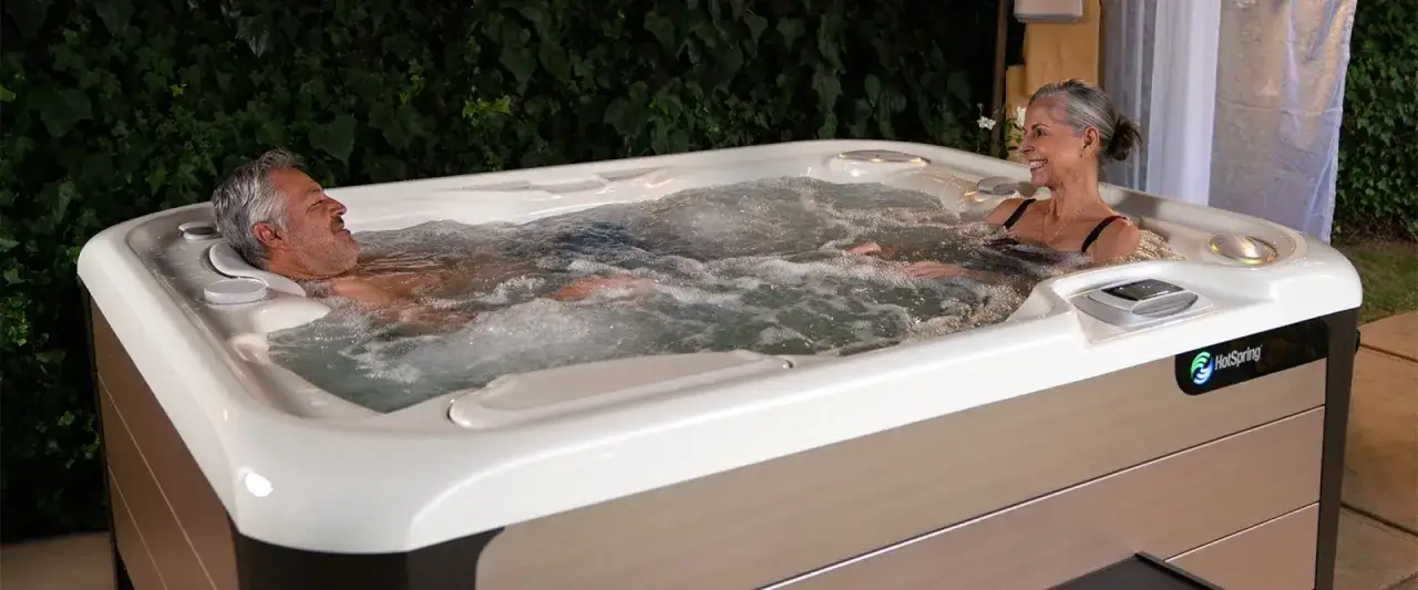 różne rodzaje wanien spa jacuzzi